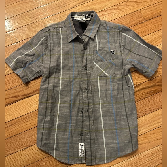 Shaun White Boys Button Down Short Sleeve Shirt Size 6-7 100% Cotton - Picture 1 of 3